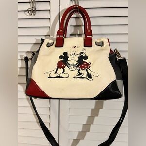 Disney Mickey Mouse And Minnie Mouse Love Story Handbag